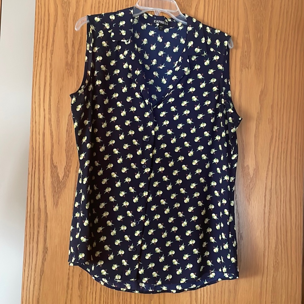 Brand new express sleeves blouse